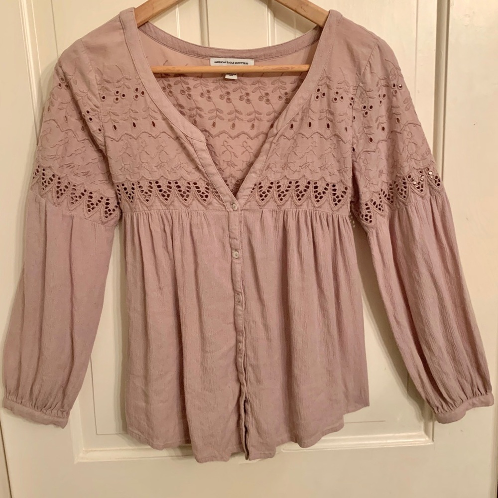 American Eagle pretty flowy blush pink eyelet top